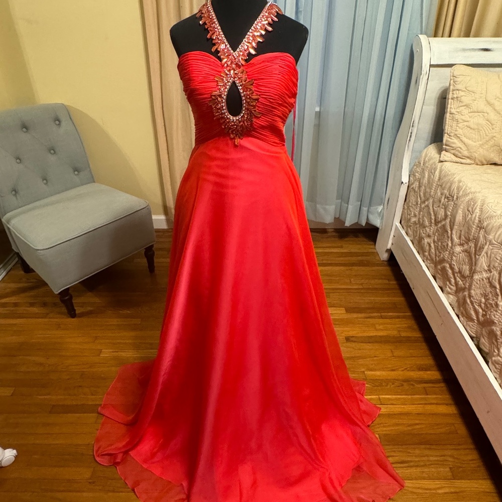 Cinderella Divine Jeweled Halter  Neckline Formal Size 6 -Watermelon NWT